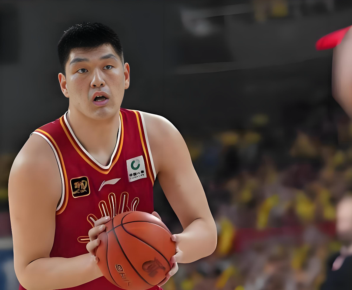 开云中国-刘传兴！接受记者采访，回应该上赛季导致曾凡博受伤之事