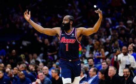 开云平台-哈登：新赛季所有一切焕然一新 我只想赢得总冠军