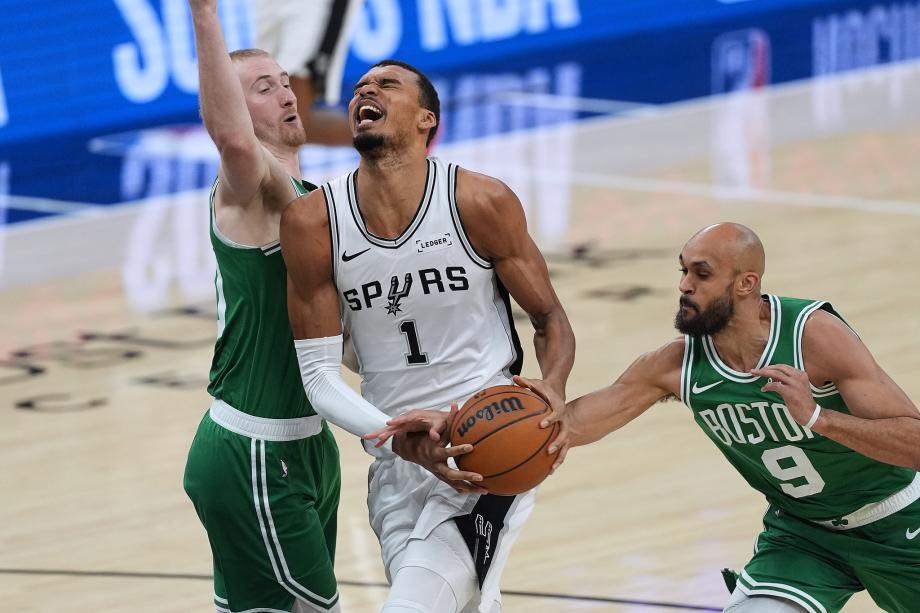 开云中国-文班亚马39+11怀特34+7 马刺力克凯尔特人取5连胜